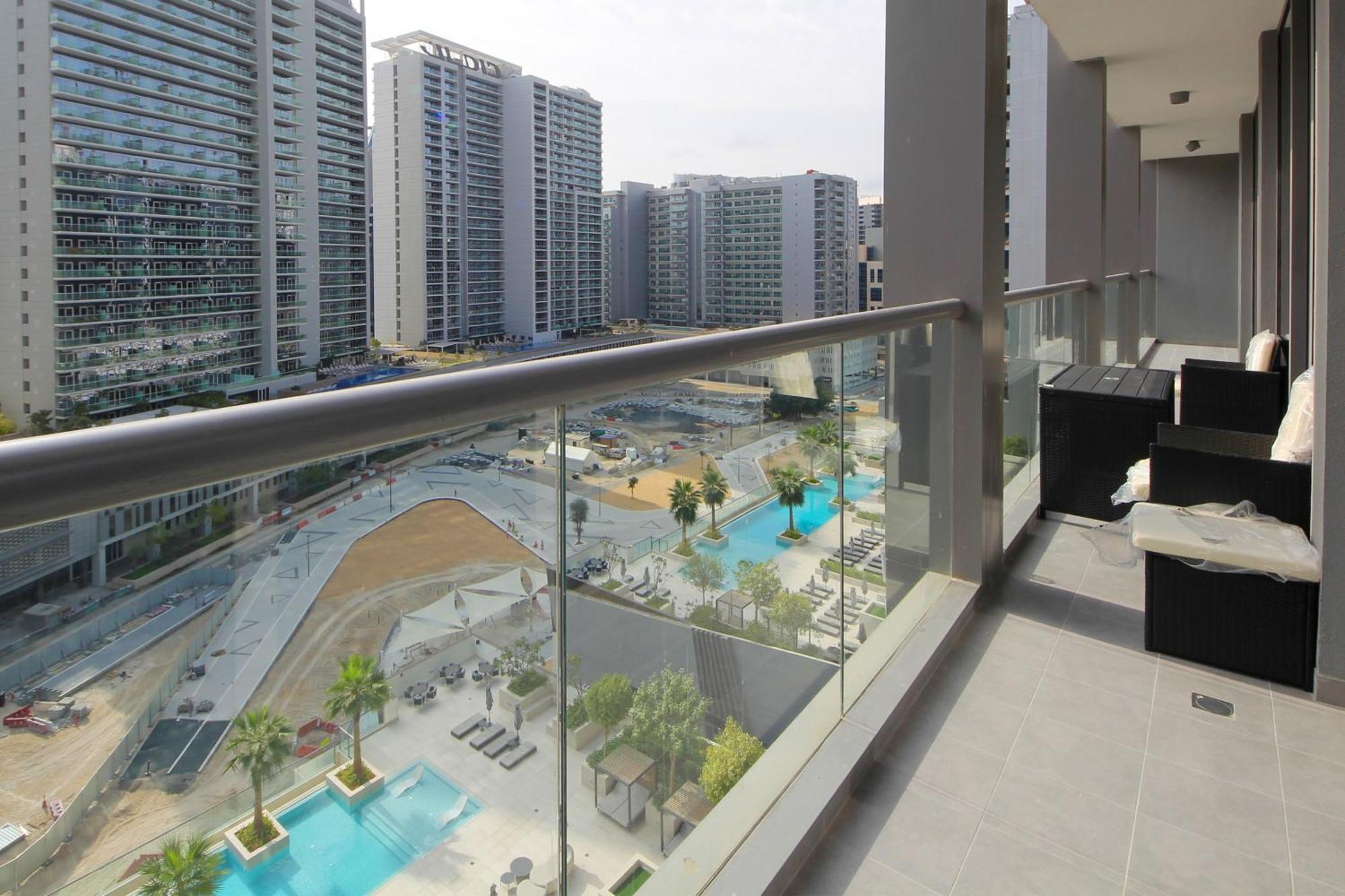 Apartment Luxury 2bhk Maid's The Sterling West Near Mall Dubai
