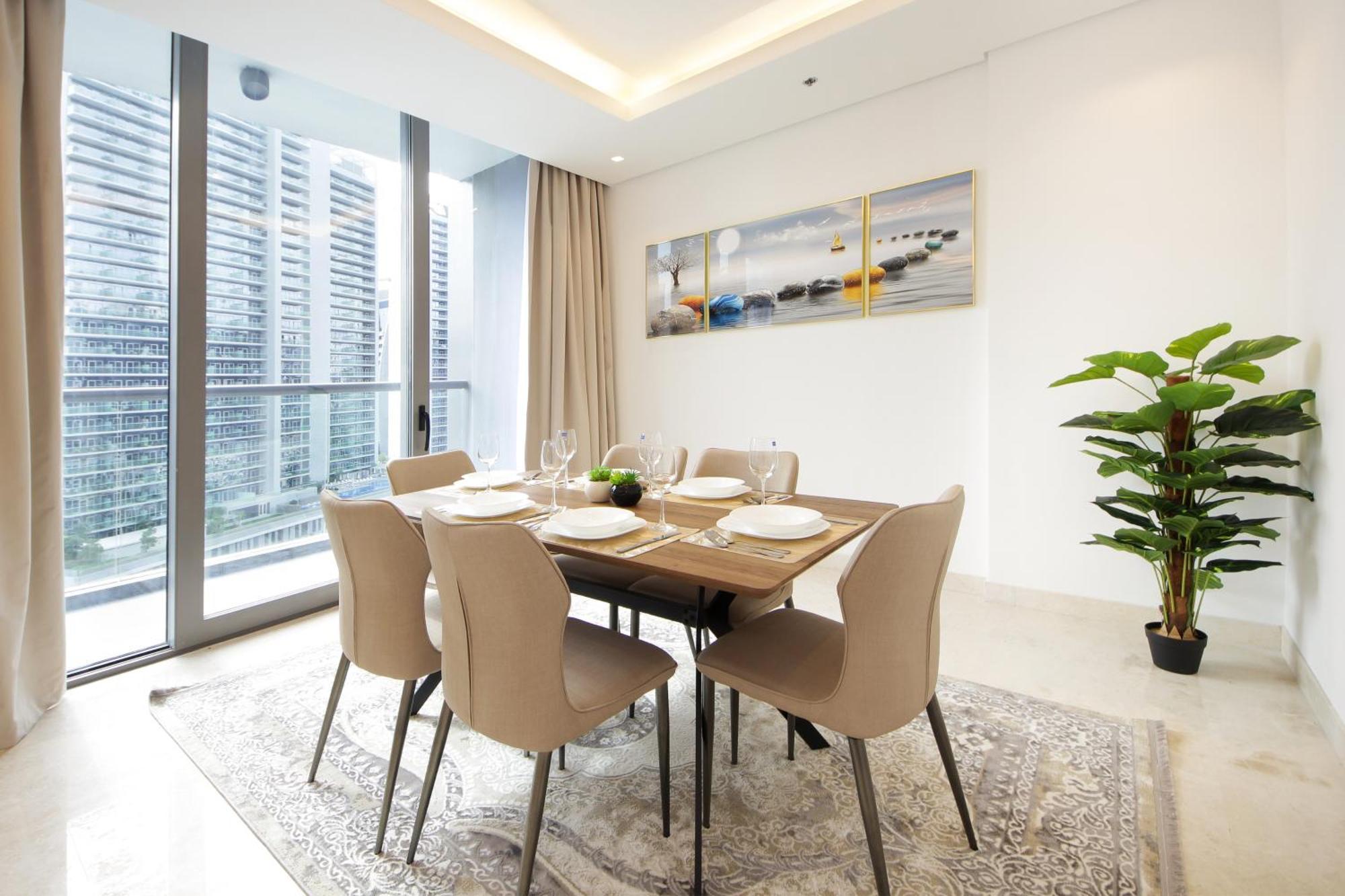 Luxury 2bhk Maid's The Sterling West Near Mall Dubai